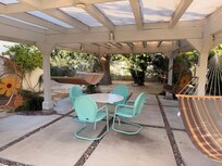 Hammocks and swing chairs