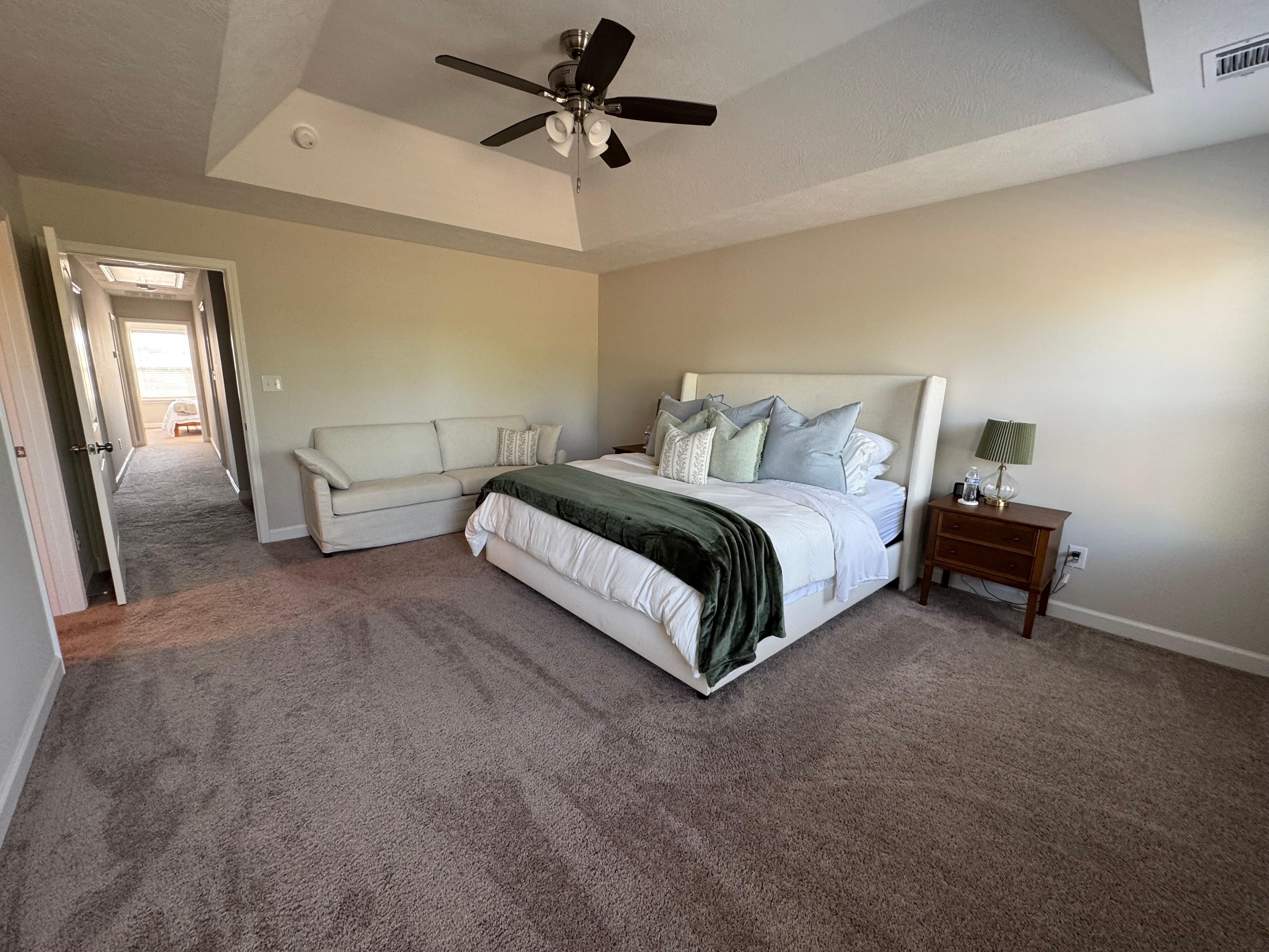 Super spacious Master bedroom 