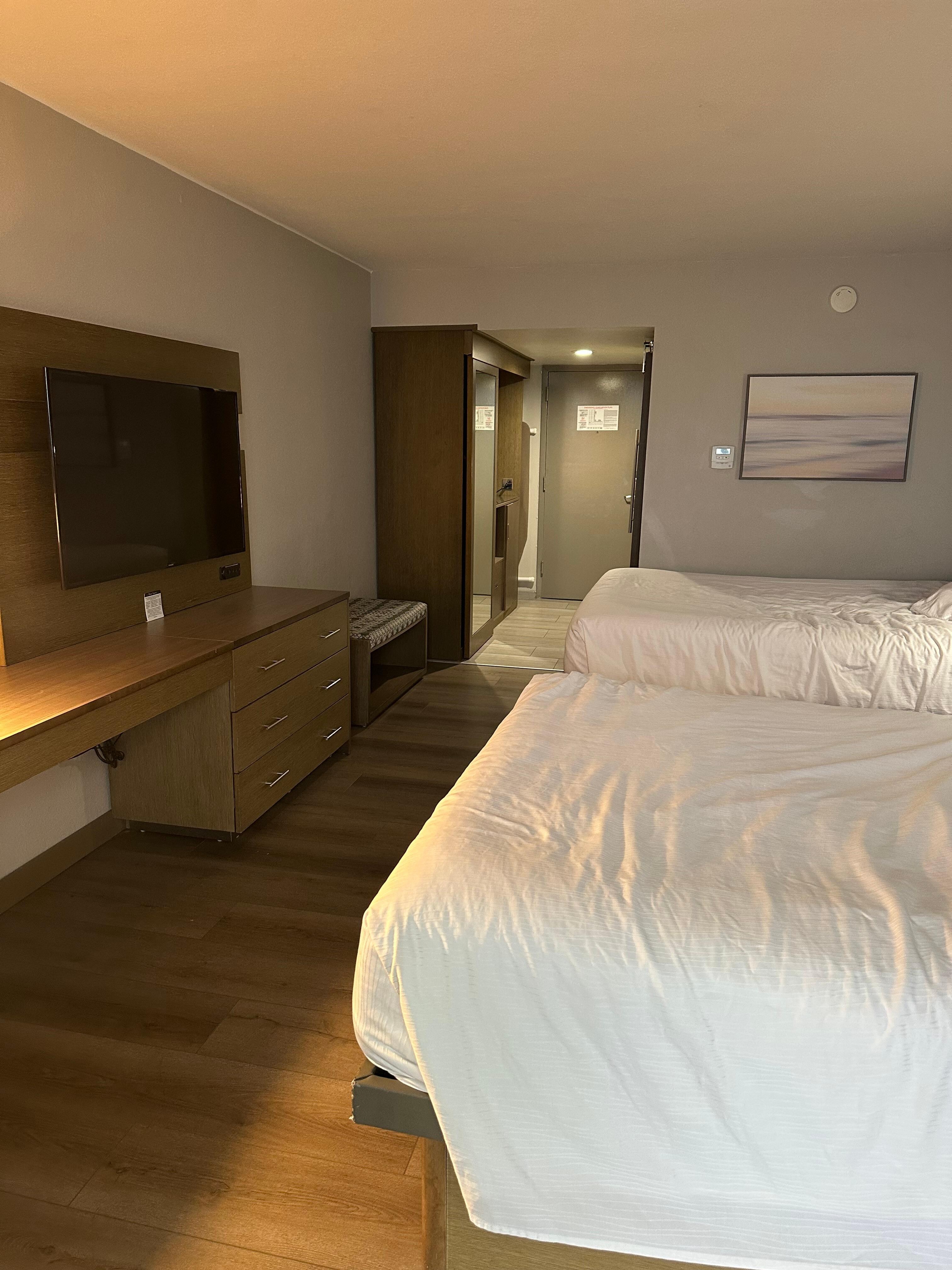 Spacious, clean room 