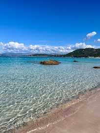 Strand 5 Minuten entfernt