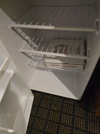 Food from previous guests left in fridge