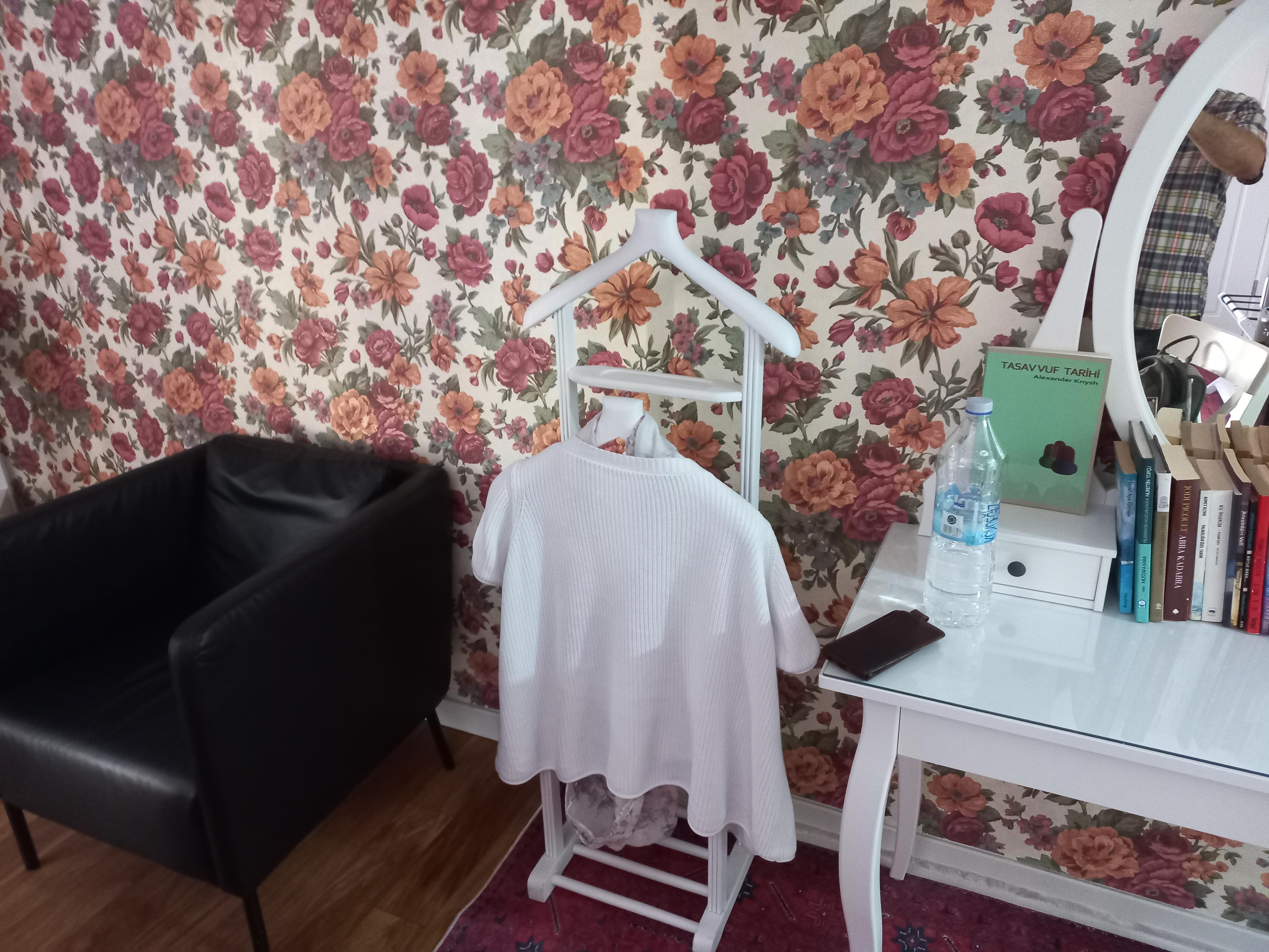 2 Möglichkeiten um Jacken aufzuhängen