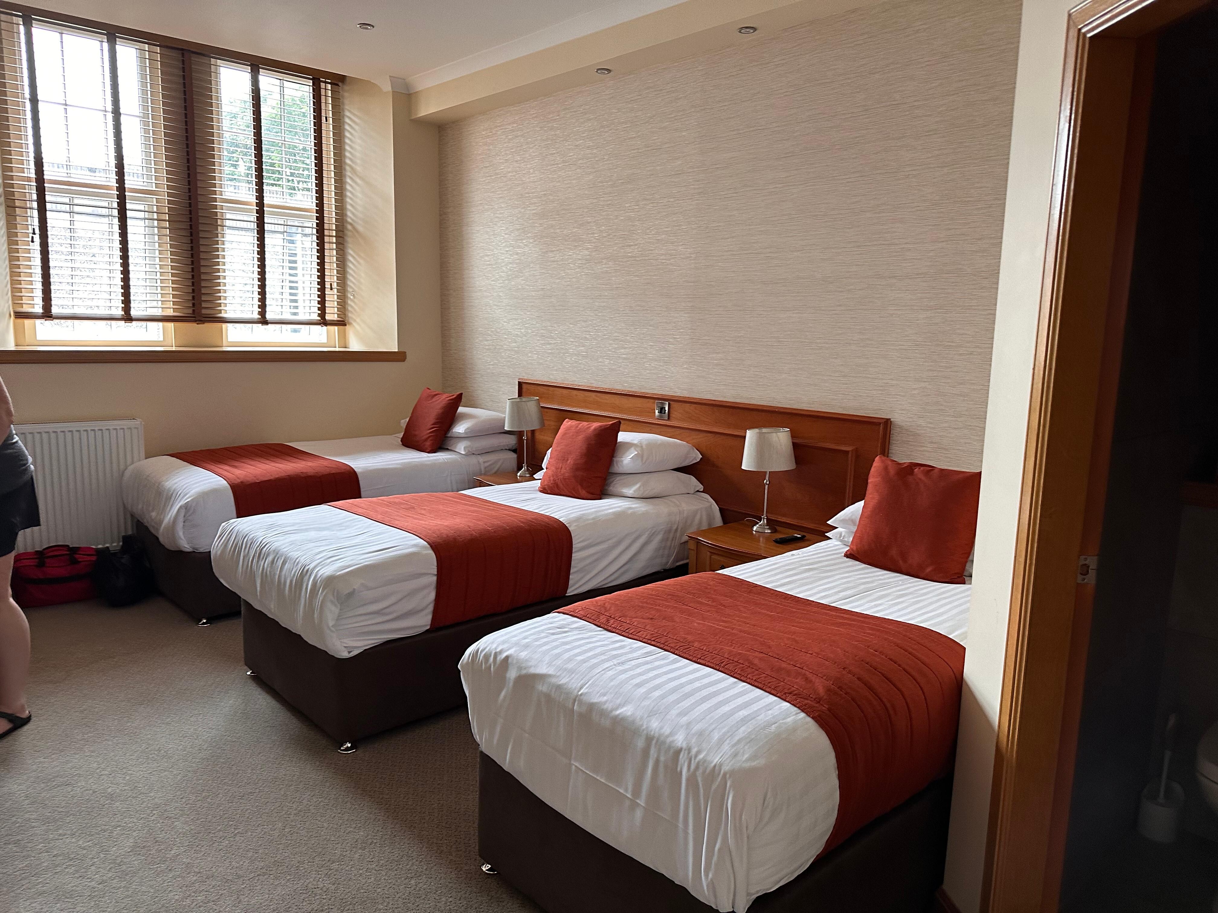 Spacious room, nice to have 3 beds