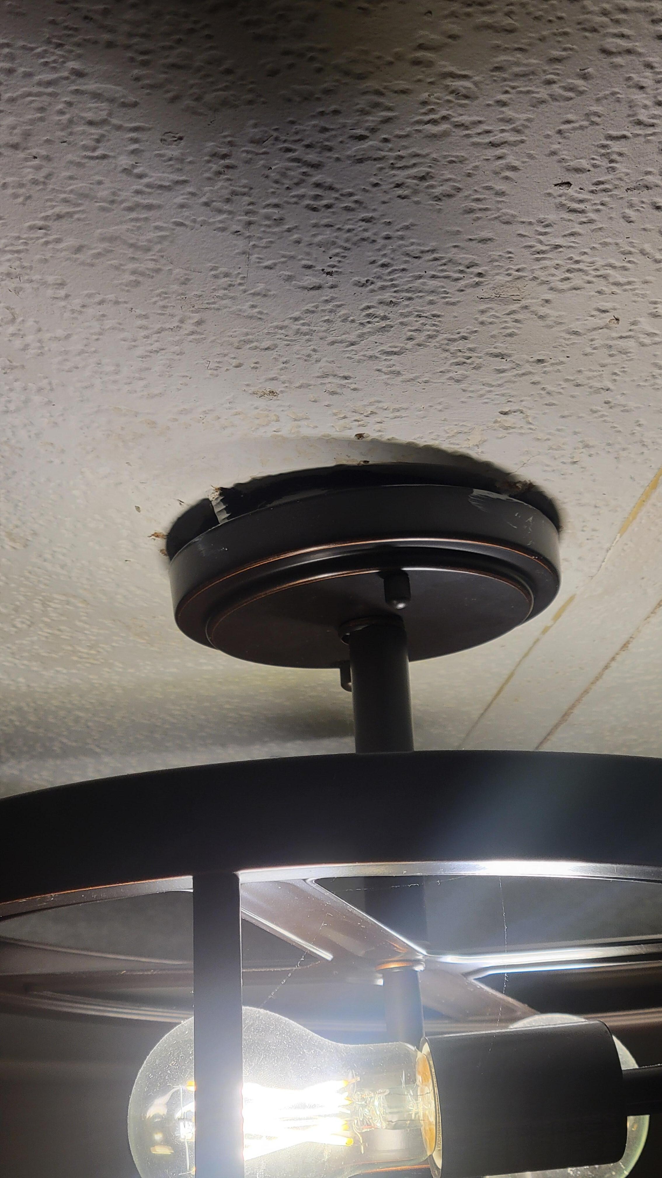 Light fixture not secure