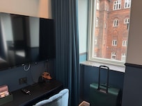 Tv which round the corner from the bed. But you don’t need the TV anyway.