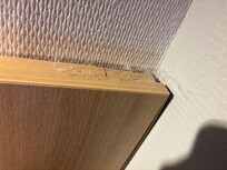 Tête de lit le sol prêt du lit