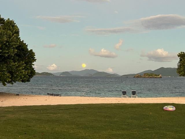 Full moon rising over Sapphire Beach (Full Moon Party!!!!)