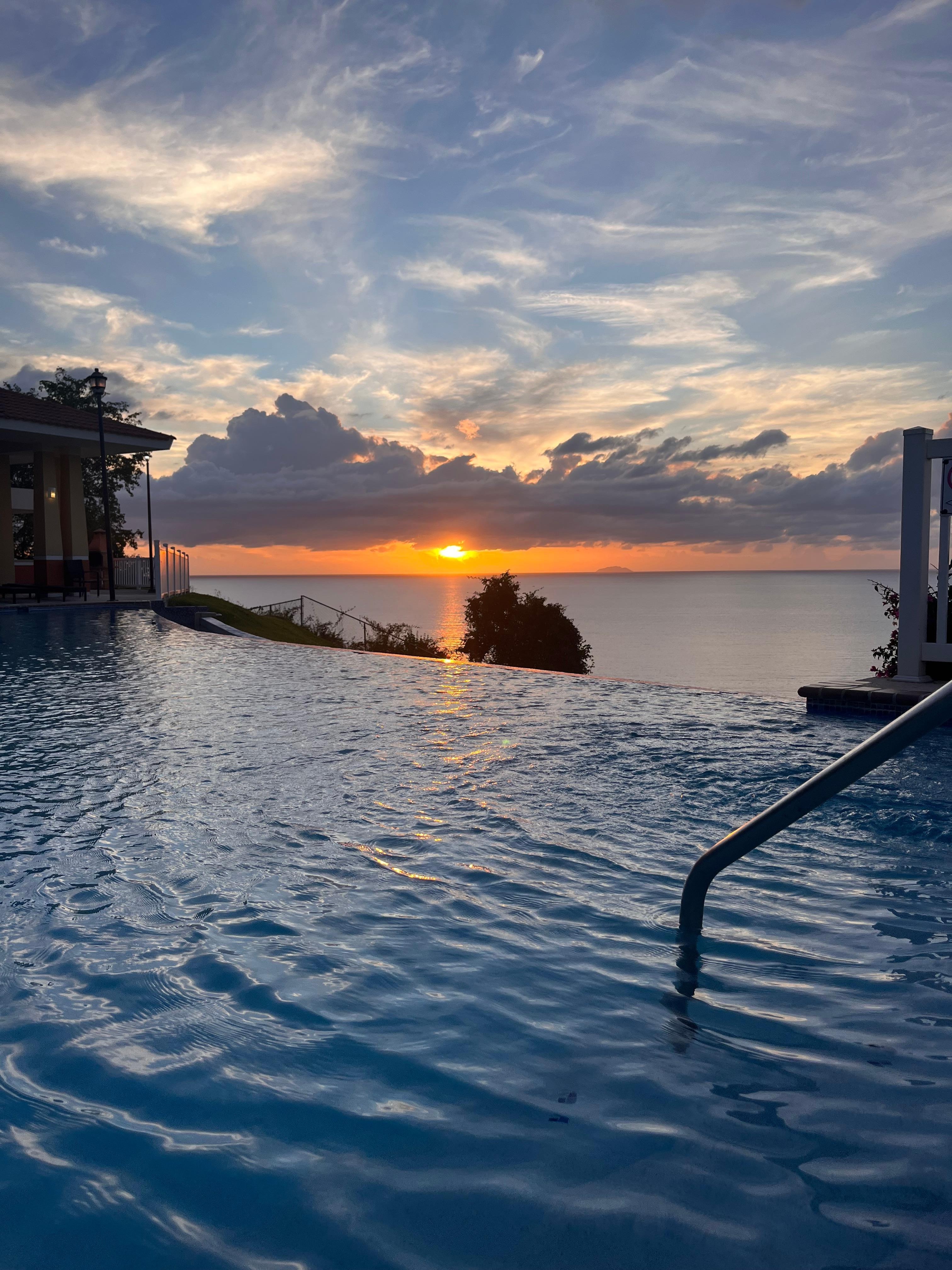 Infinity pool sunset!
