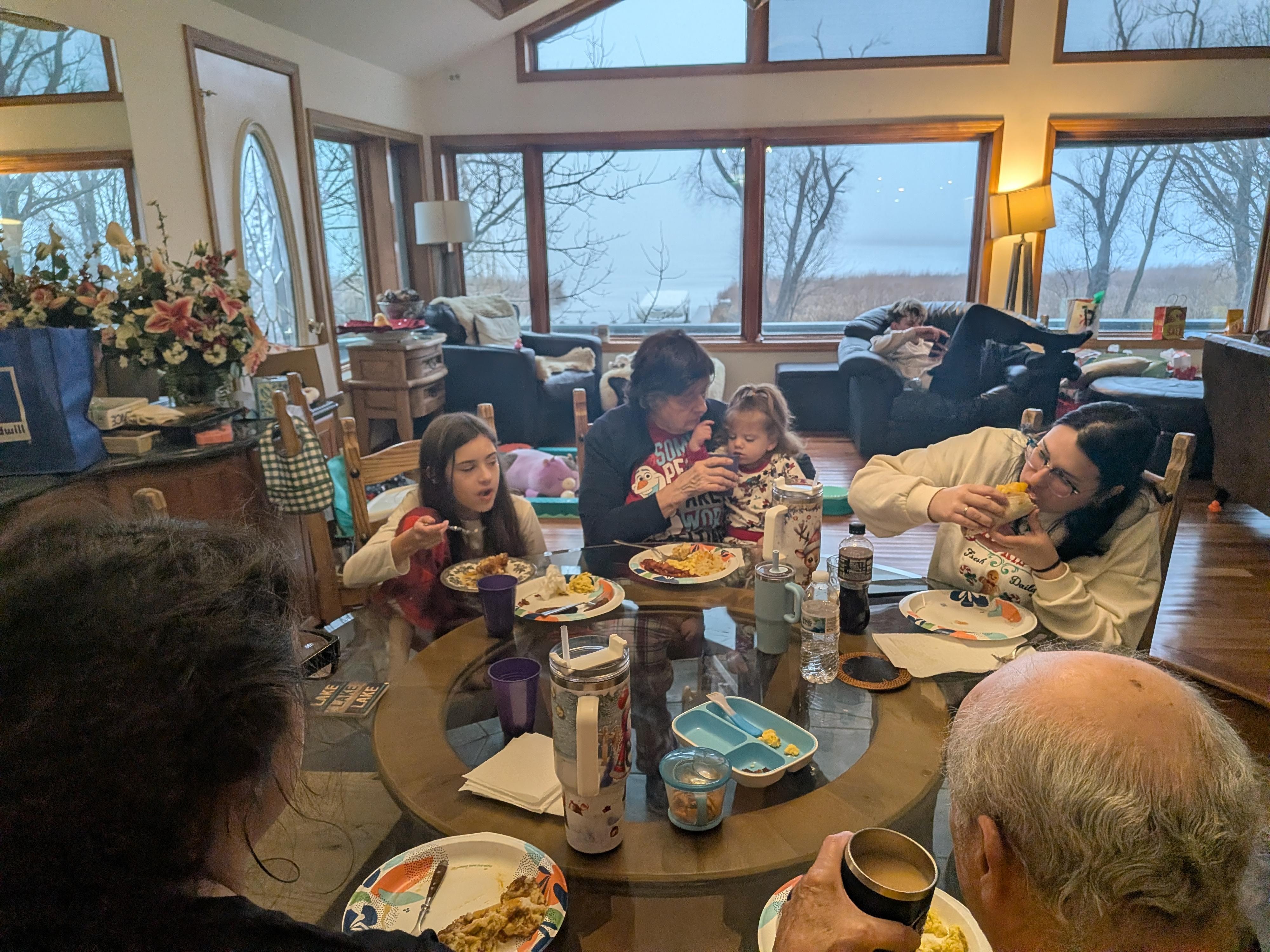 Eating a family breakfast!! 