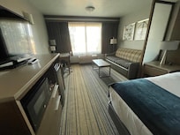 Very spacious room with sitting area