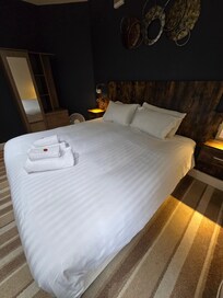 Room 3