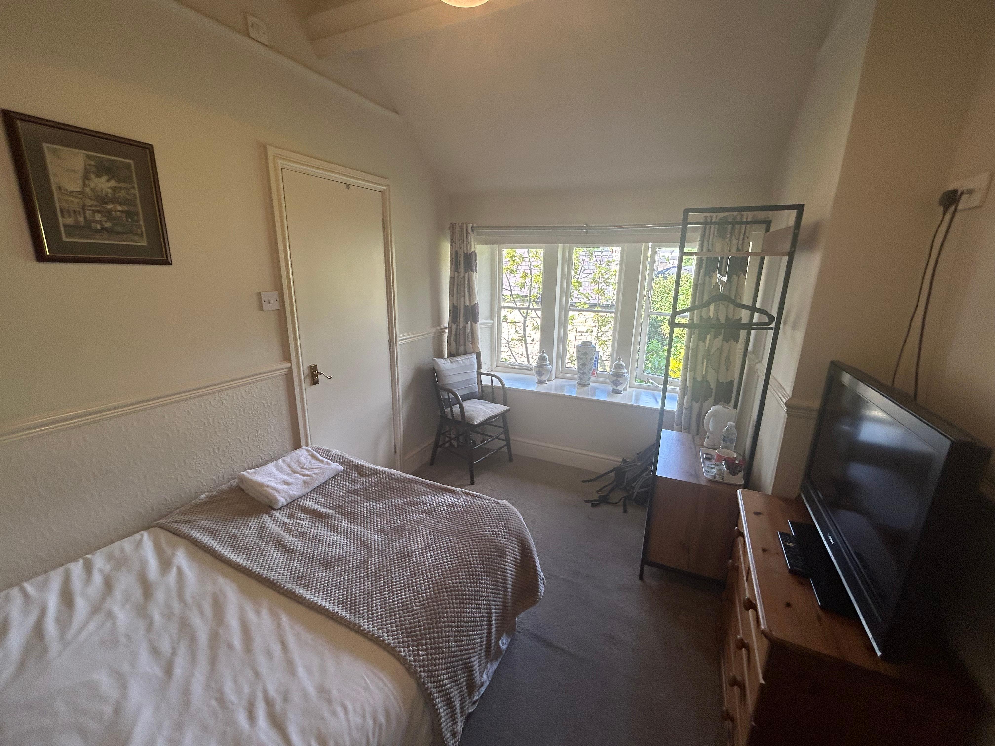 Twenty Trees single room.