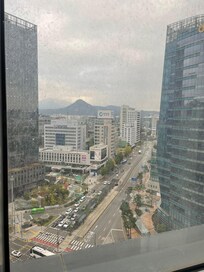 窓の汚れが酷いです。