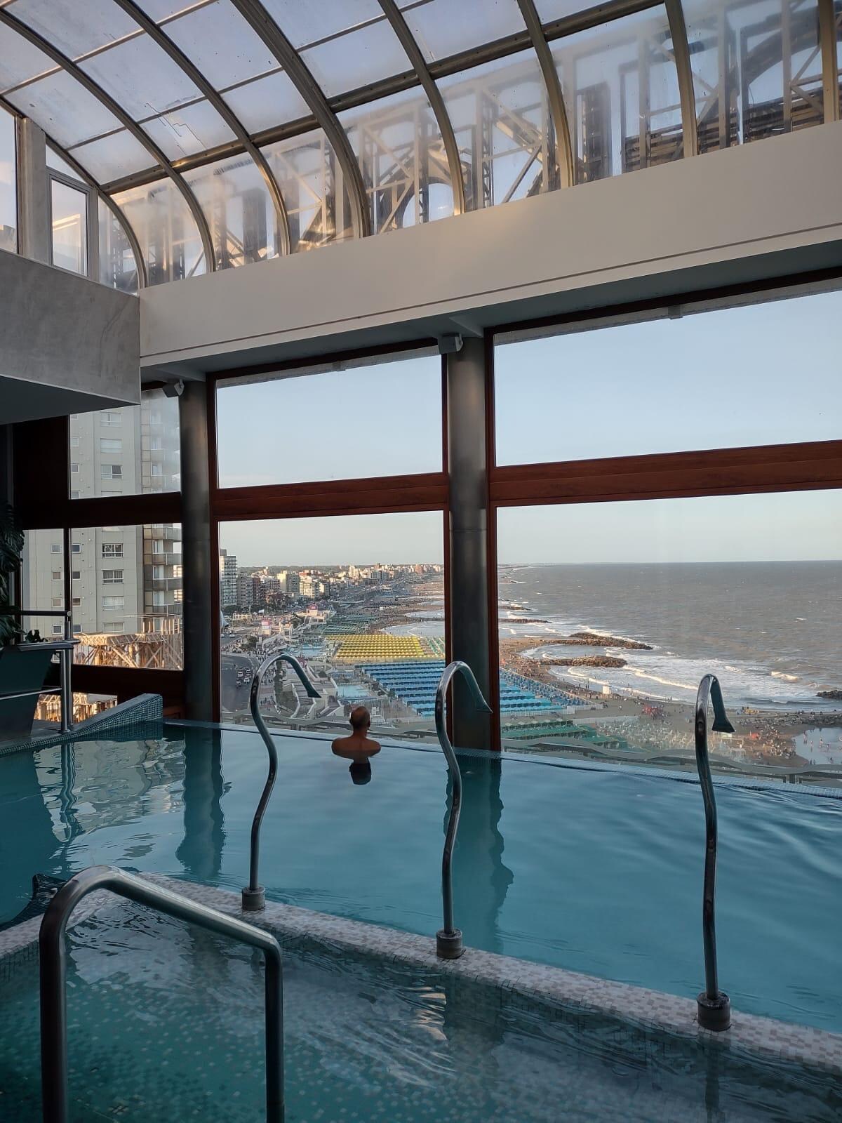 Infinity pool overlooking Playa La Perla