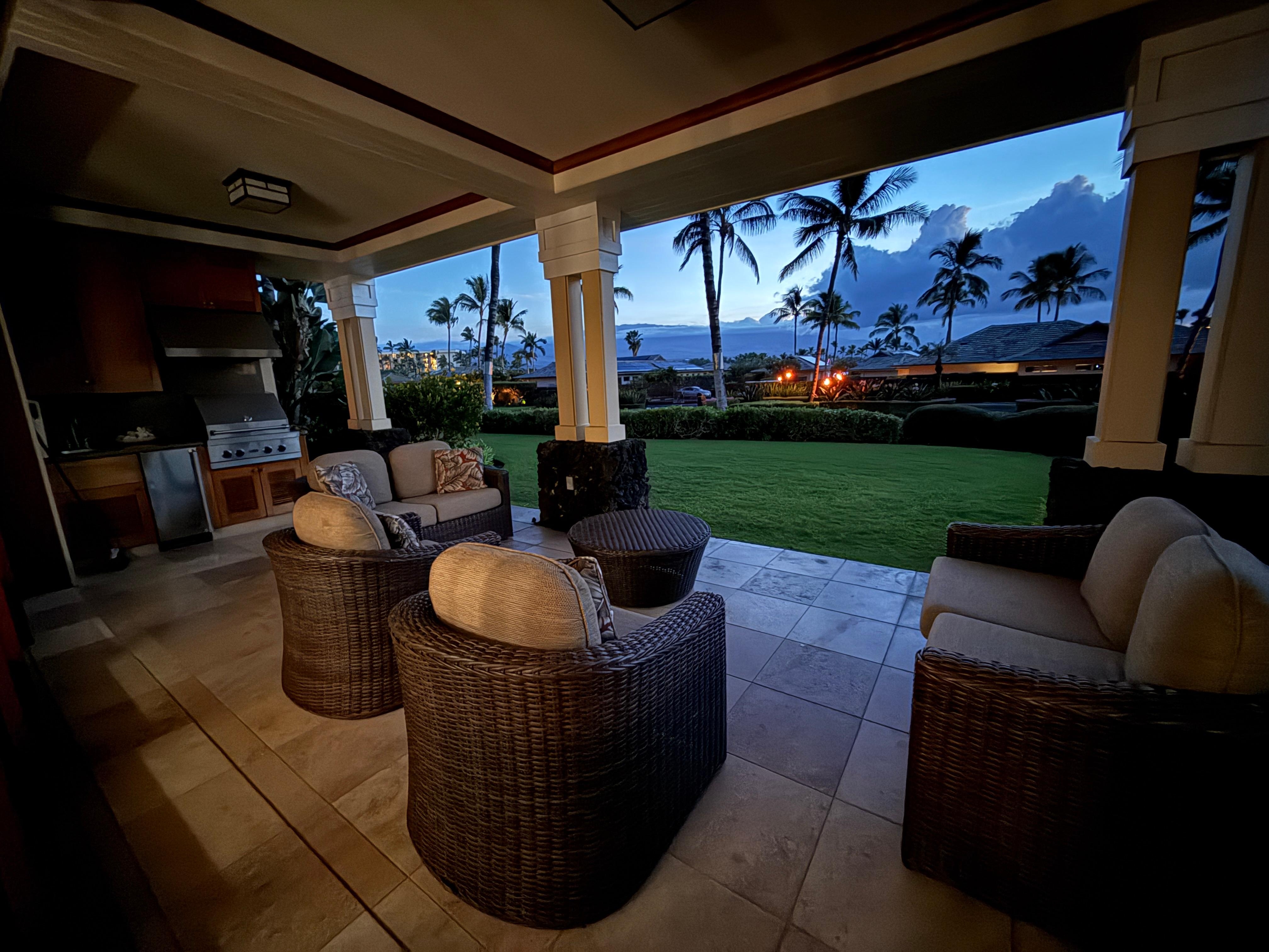 wonderful patio, although buggy during dusk and dawn