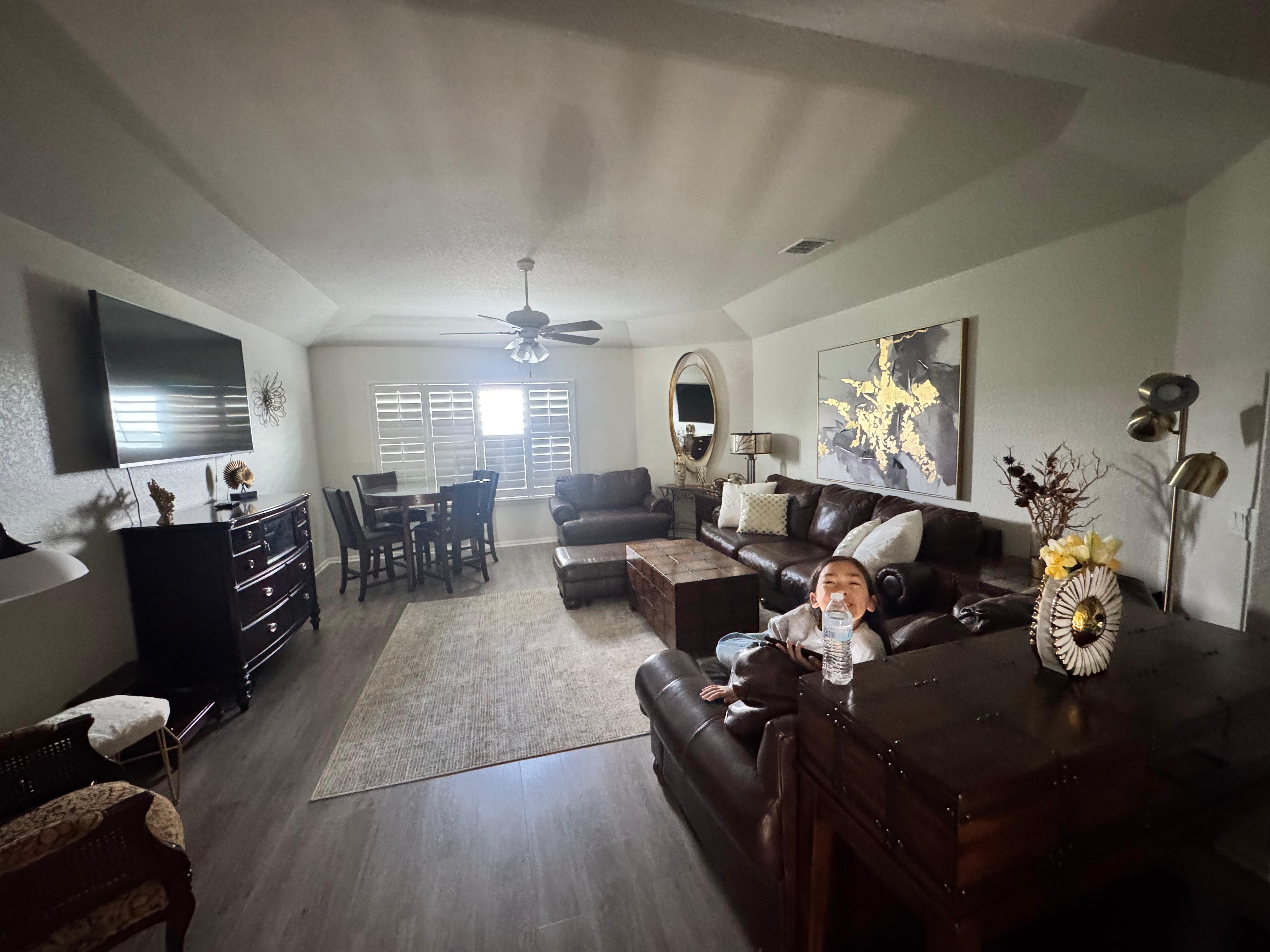 Upstairs living room 