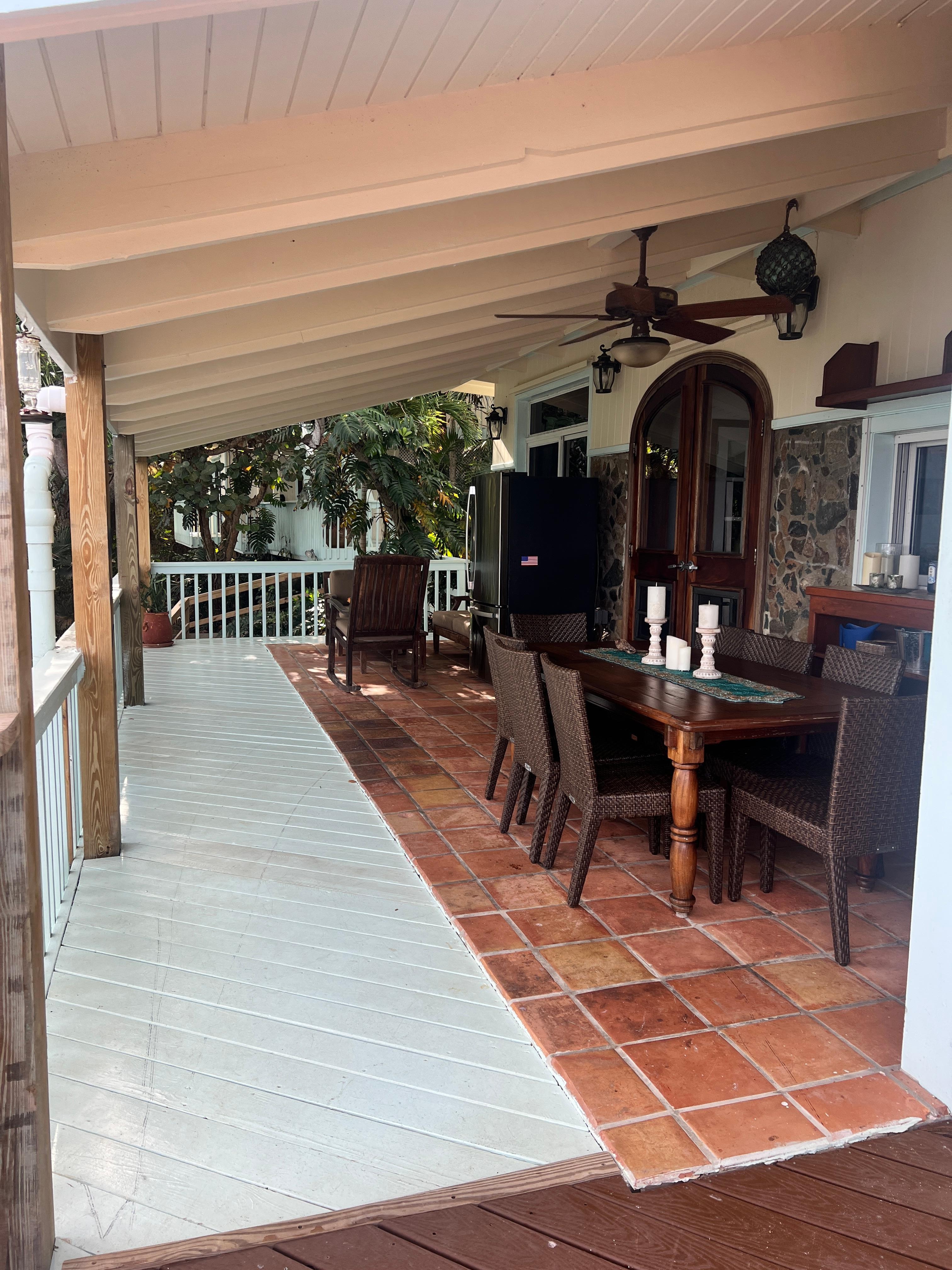 Outdoor dining on the covered deck