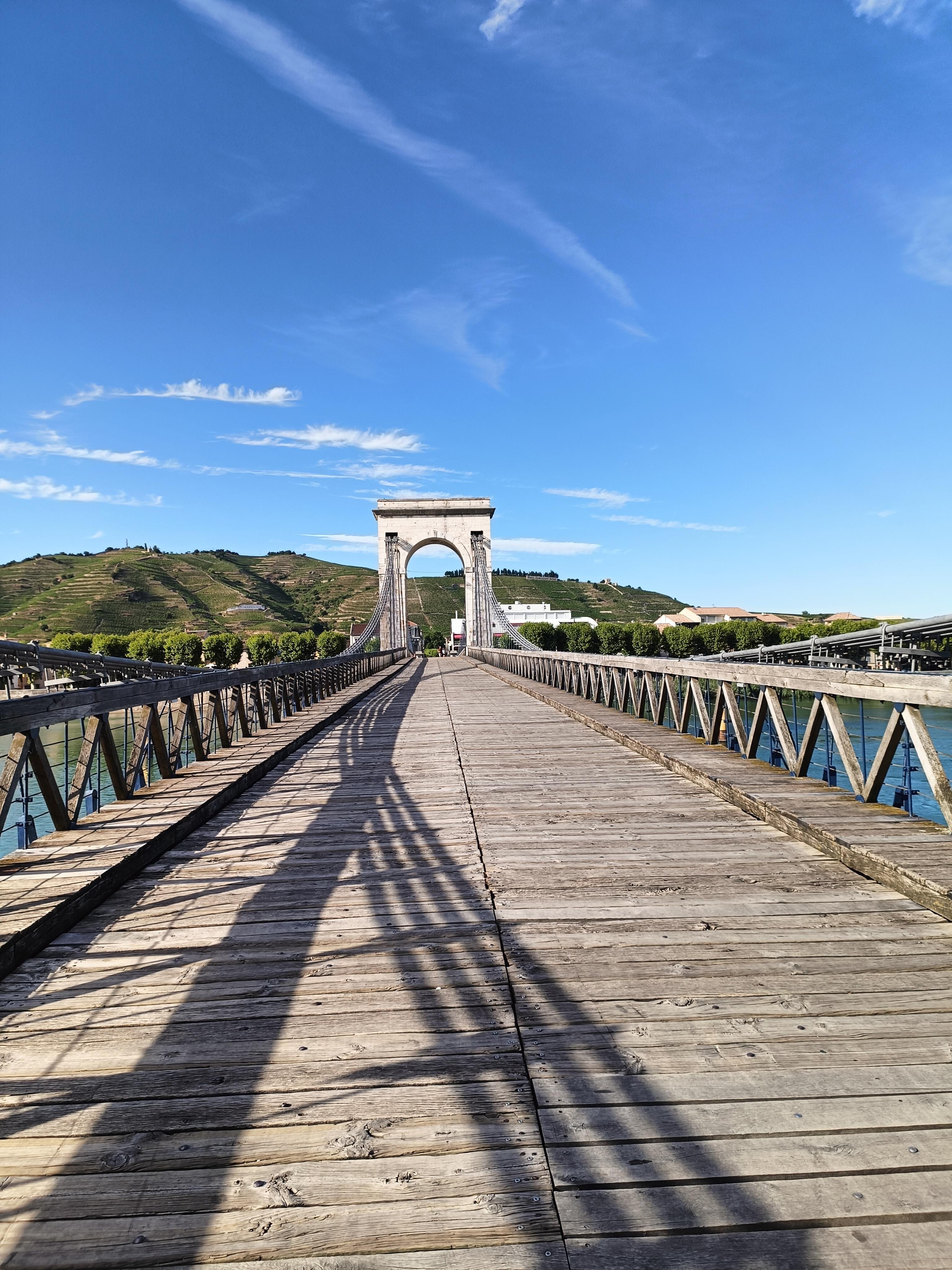 Pont entre Tournon sur Rhône et Tain l'Hermitage 