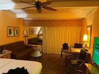 Had 2 different temperature of lights in the room.