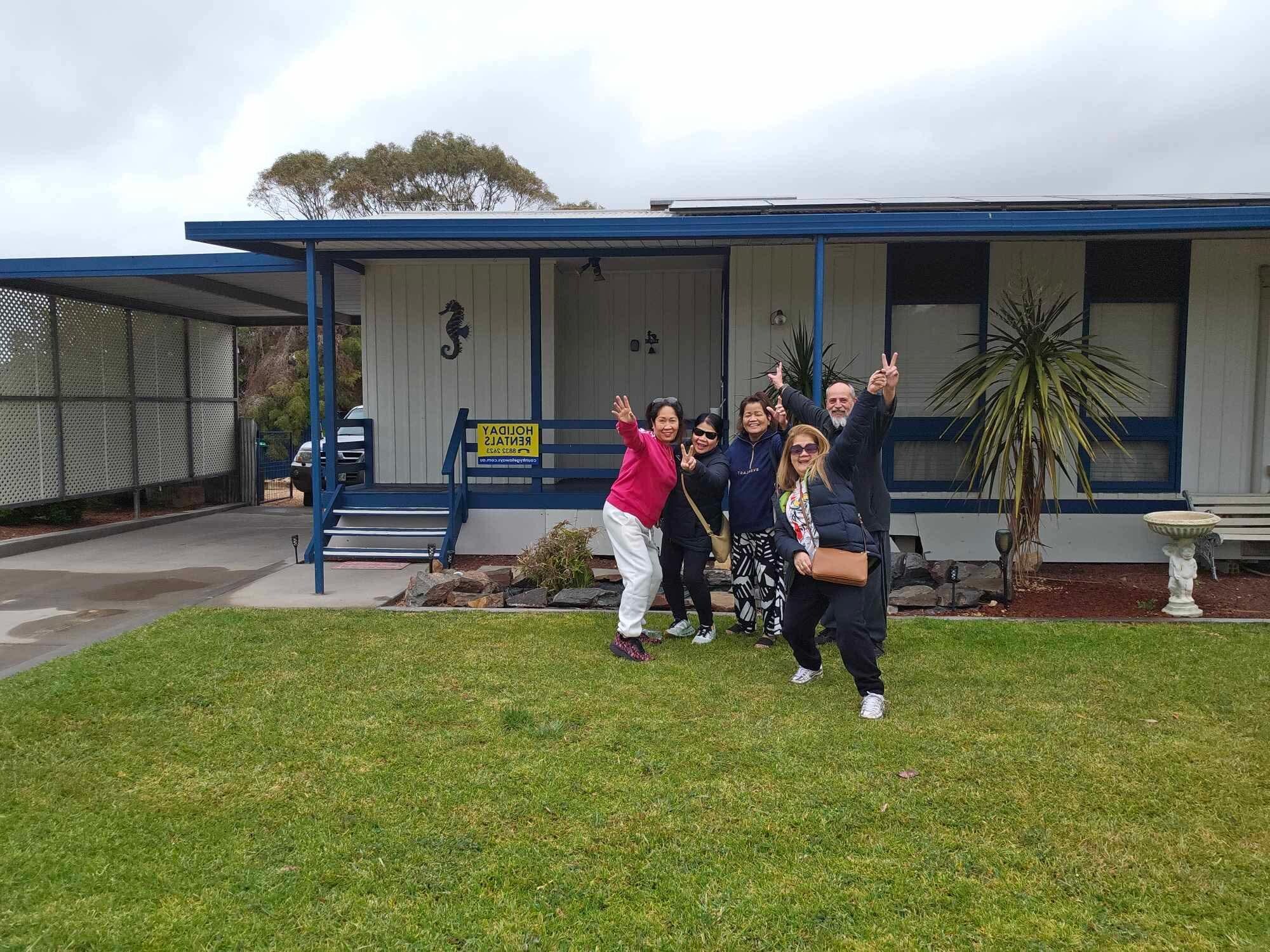 Acting to be an actresses