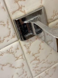 Dirty towel holder