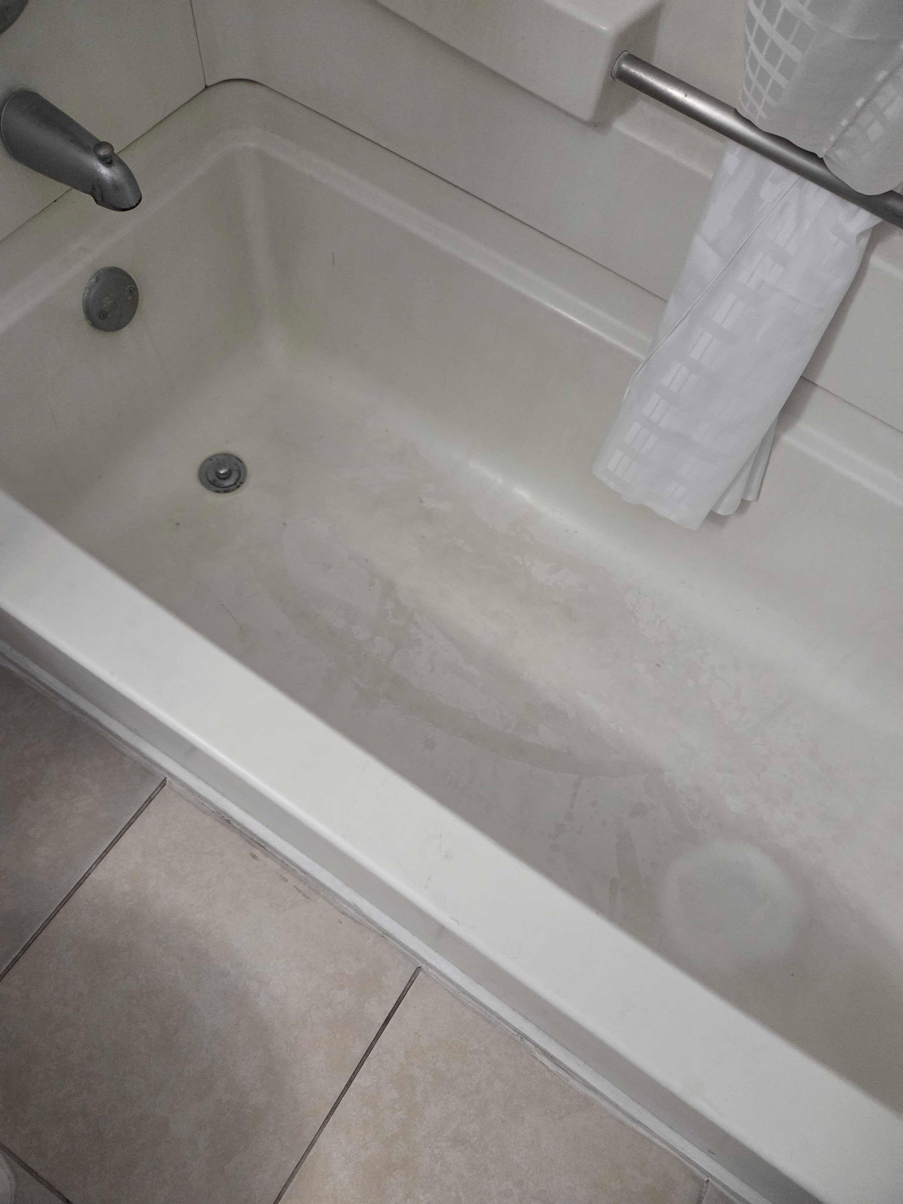 Tub was disgustingly filthy