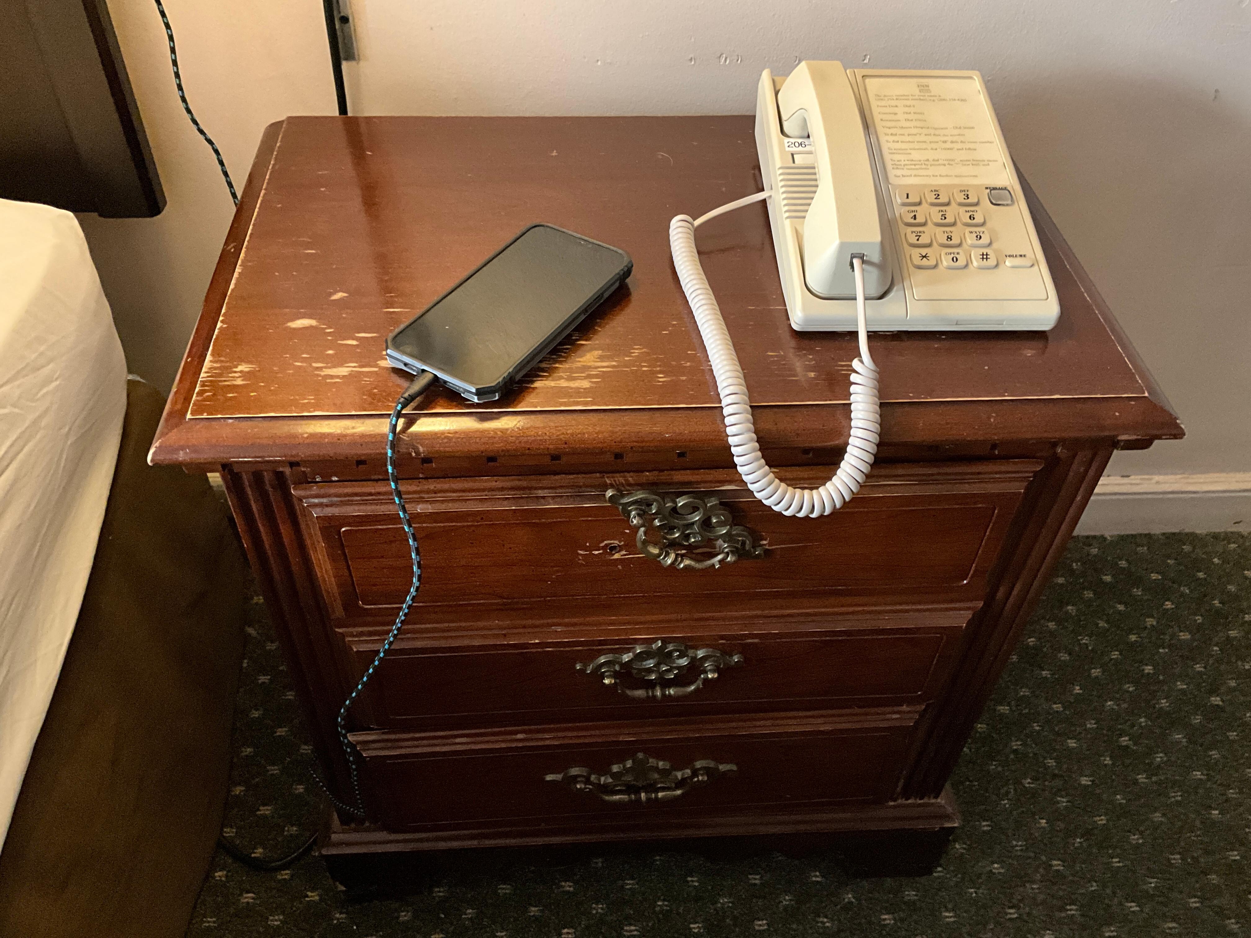 No cord attached to the back, pulls hanging by a thread, finish rough and dirty