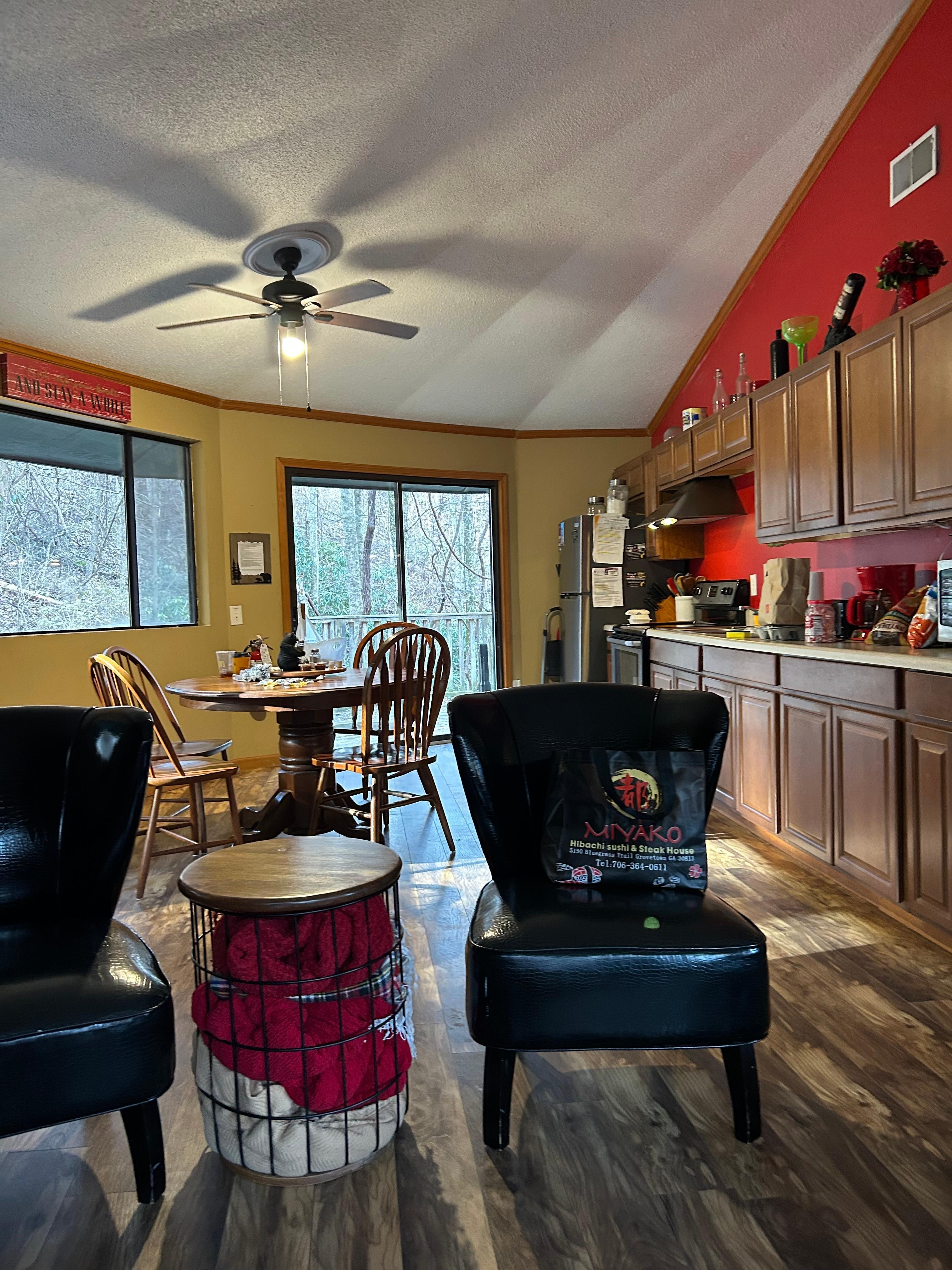 Kitchen - spacious and comfortable