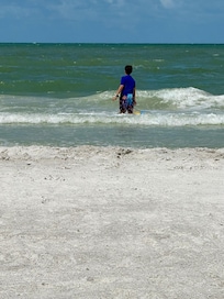 Waves were just right for the grands.