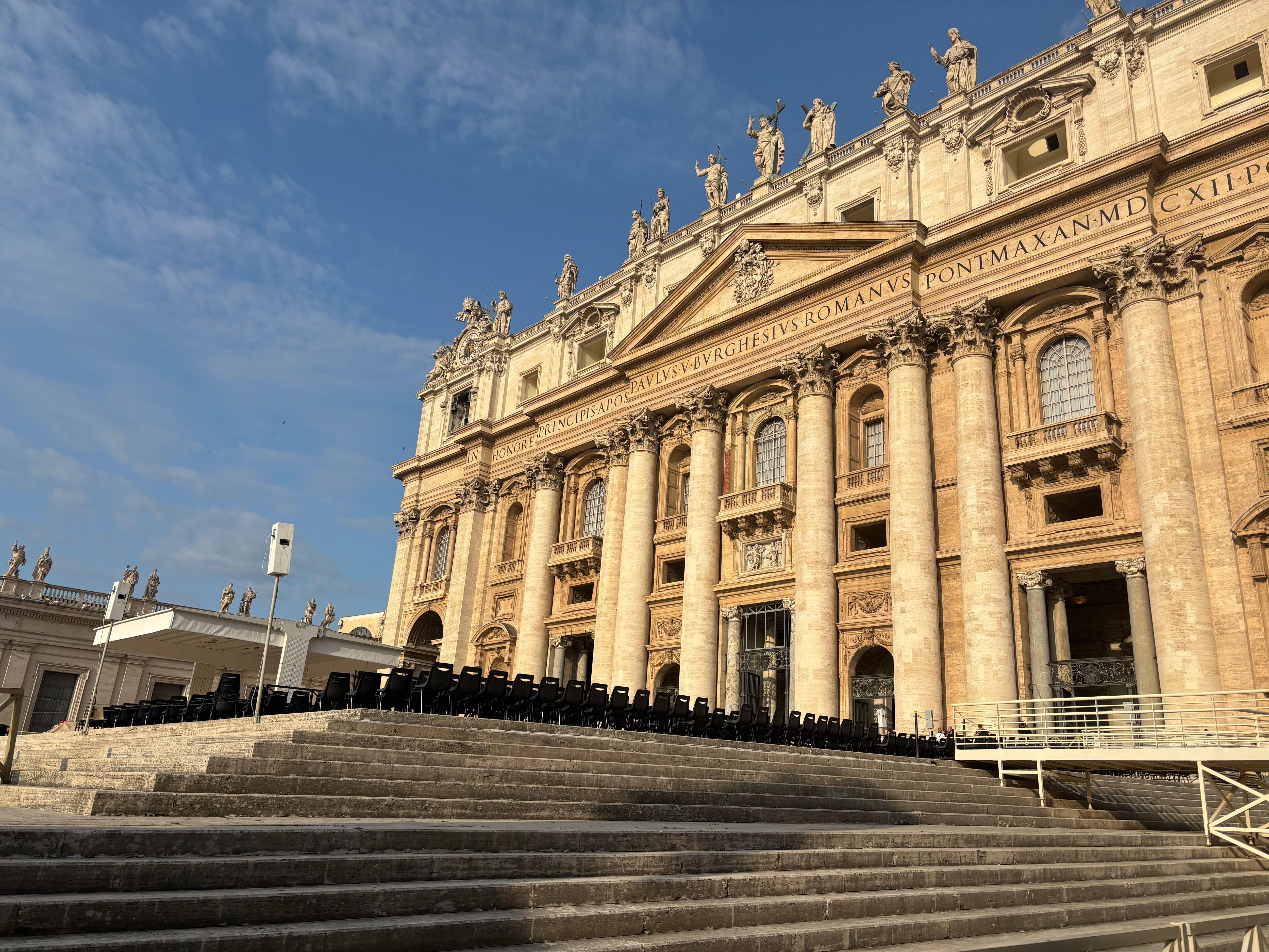 Walking distance less than 5 min from Hotel