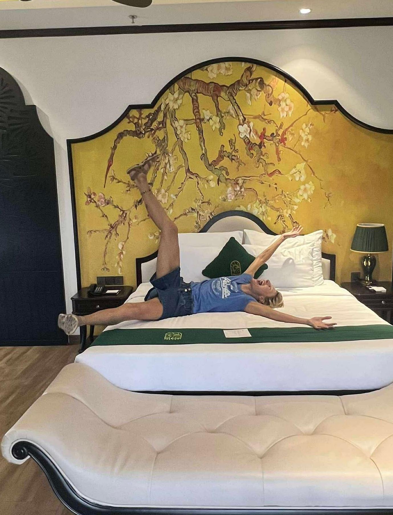 Reaktionen når man opgraderes til executive suite