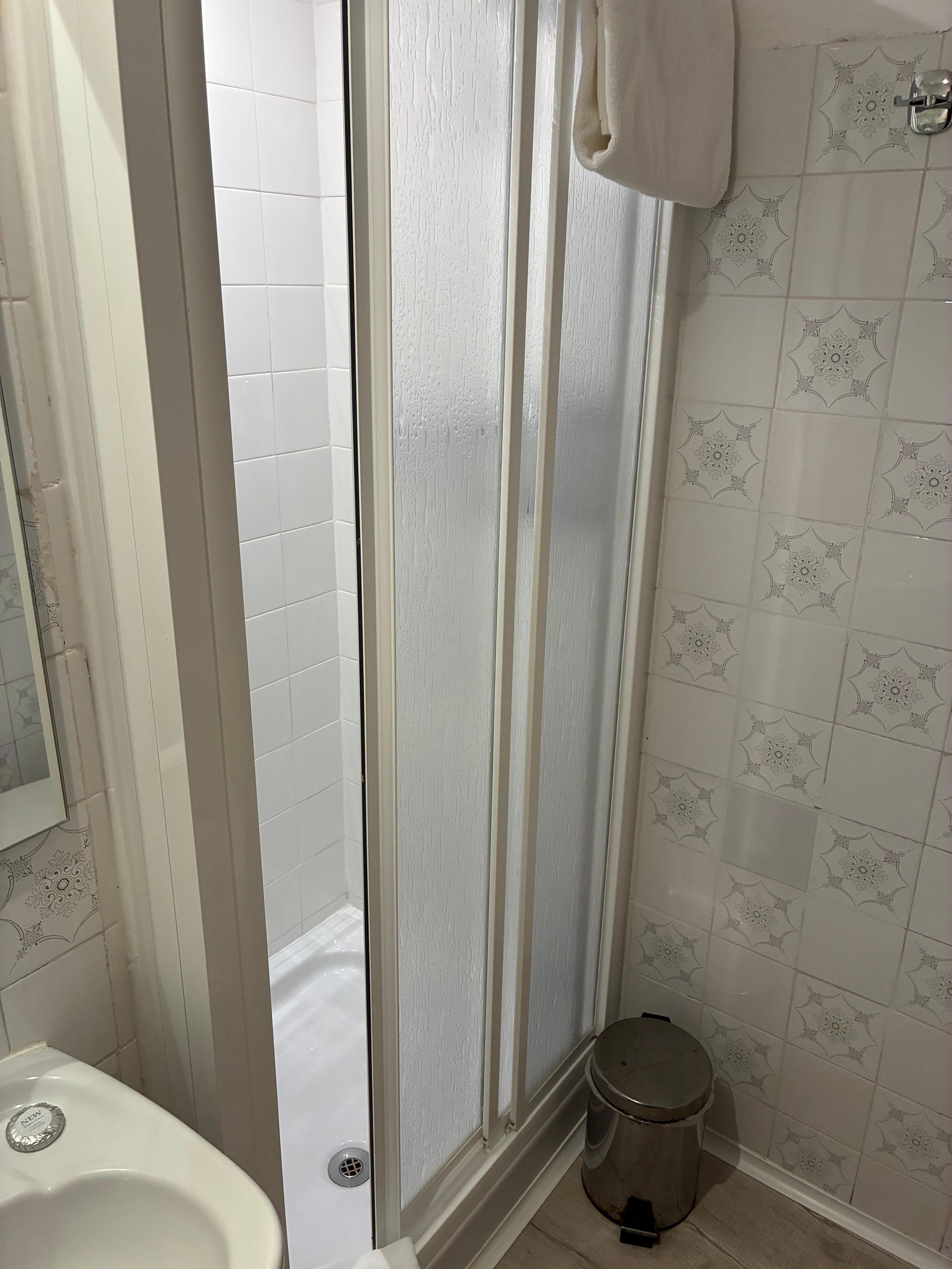 Only a shower in the room, but it was powerful. The bathroom was very clean. 