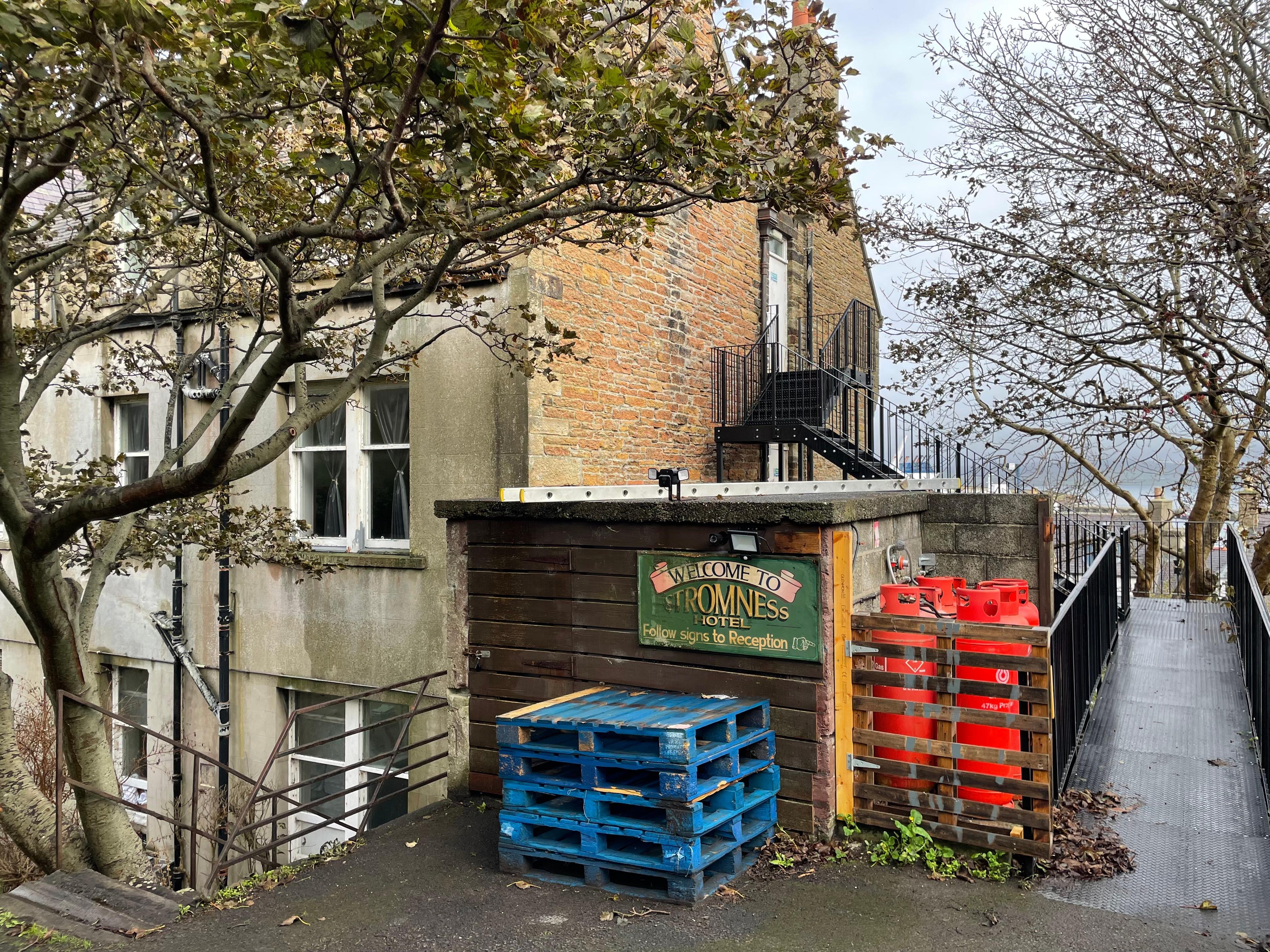 Entry to reception from car park…..