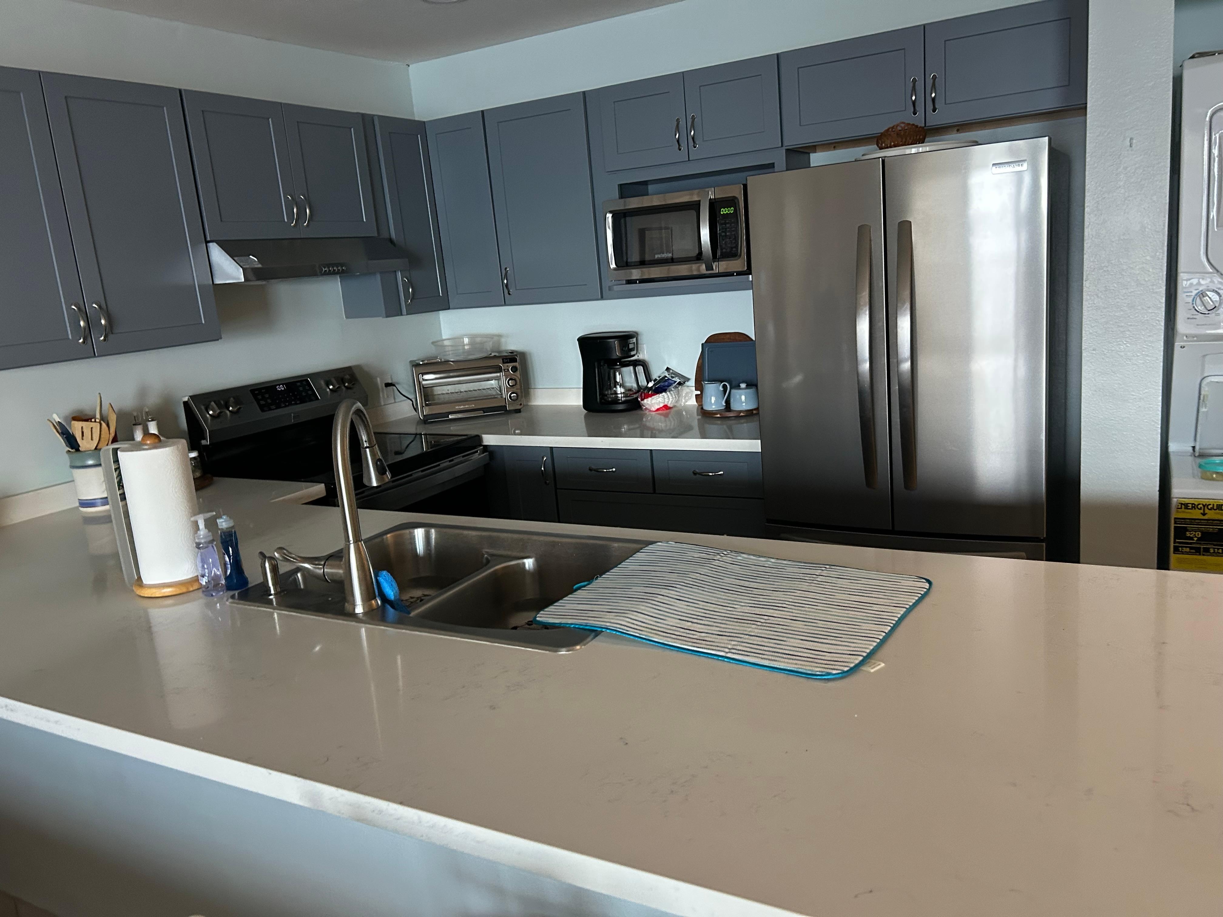 Spacious kitchen with laundry 