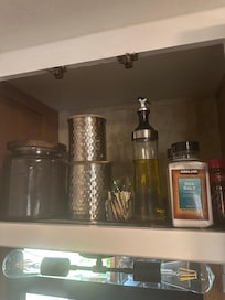 Coffee, cocoa , salt , pepper and olive oil .