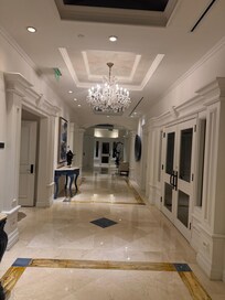 Marcho Beach Ocean Resort entrance hall way