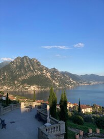 Blick aus der größeren Wohnung im ersten Stock.