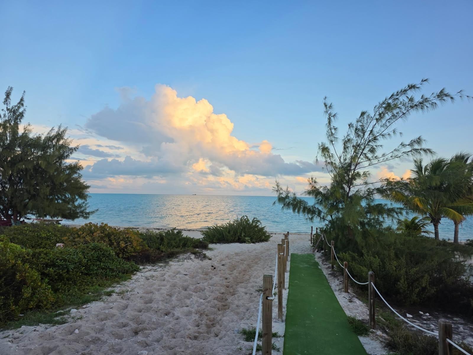 Walkway to the beach thats so close