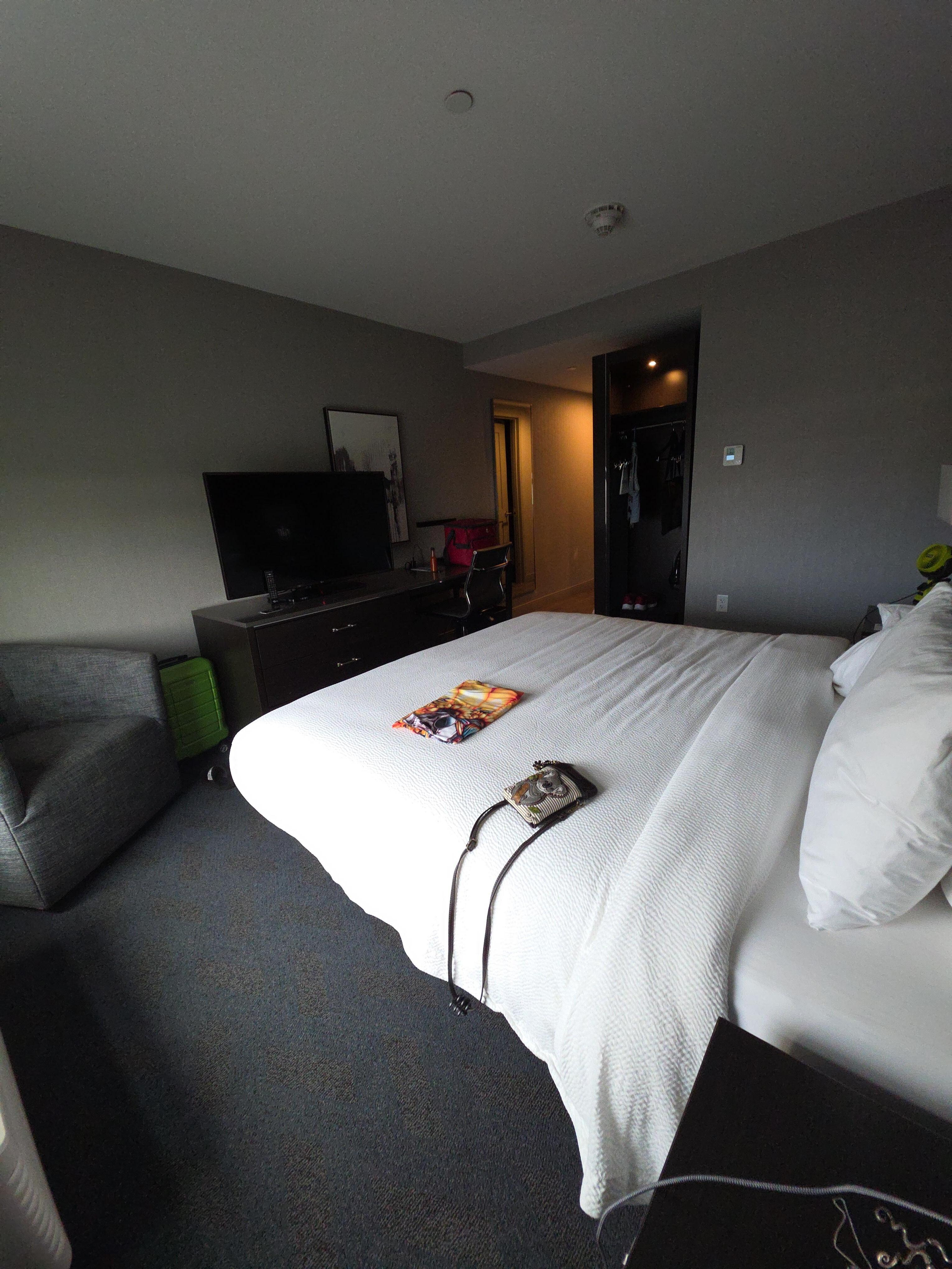 Nice clean room close to TD Garden