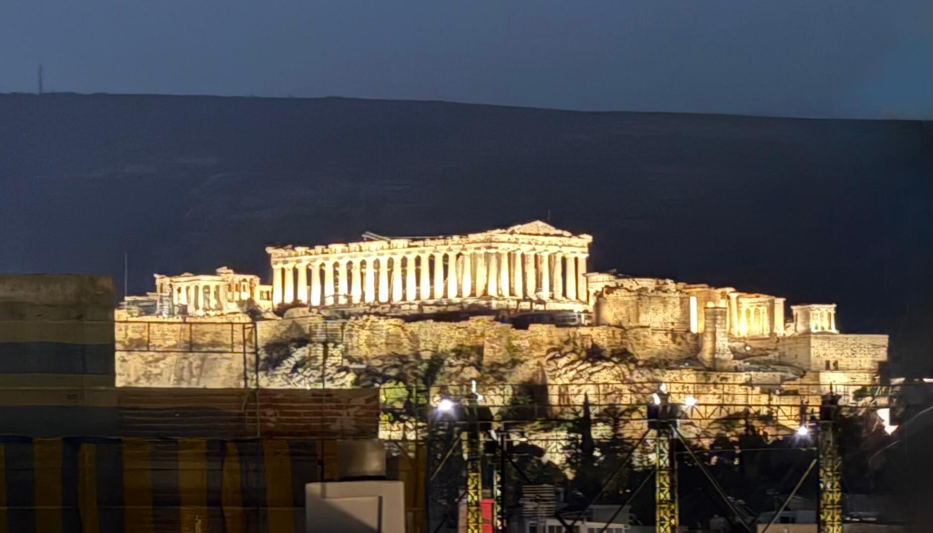 Sicht auf die Akropolis vom Balkon der Wohnung