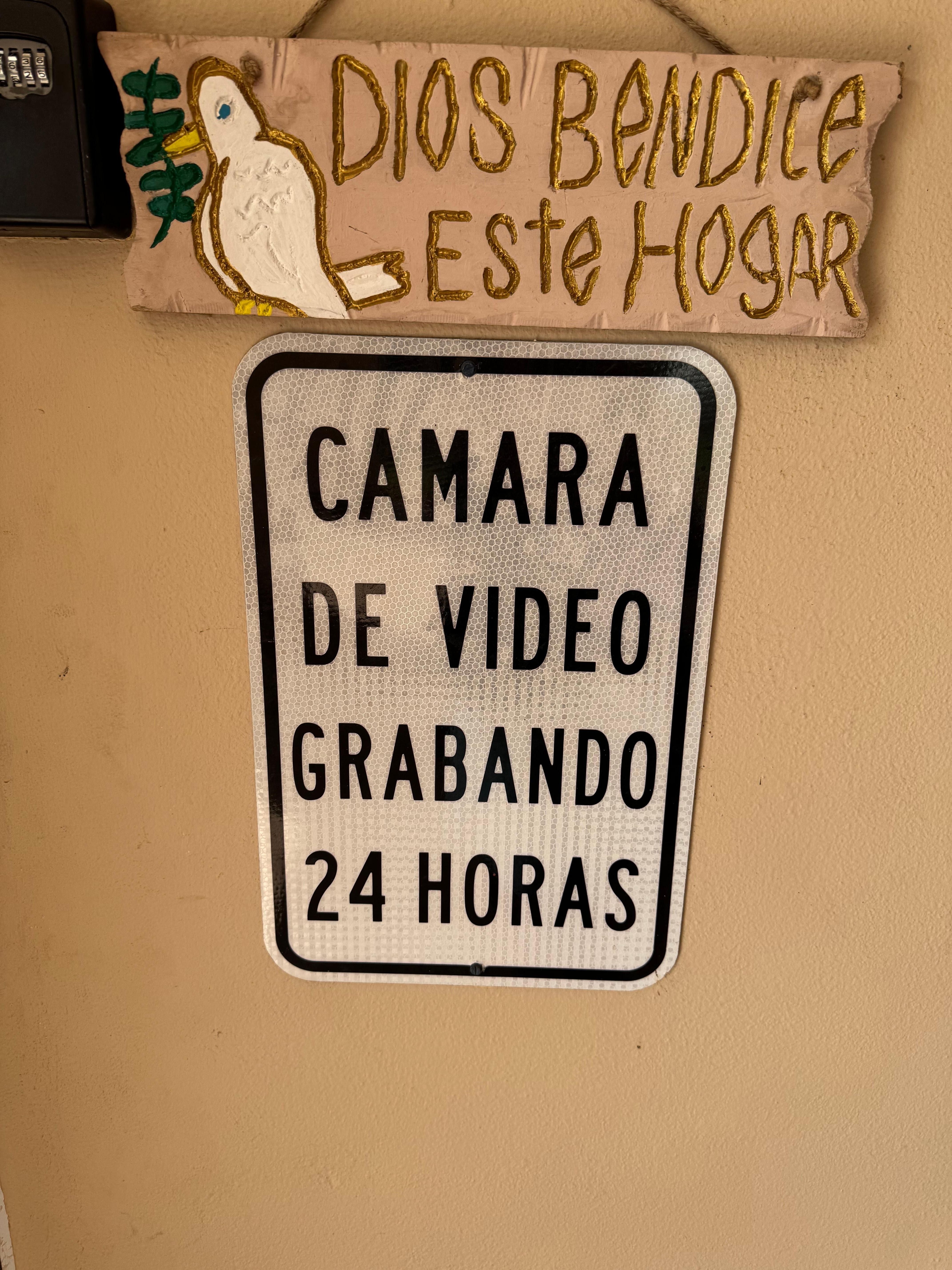 Garbage at front gate upon arrival. Apparently host cleaned it up after we left 