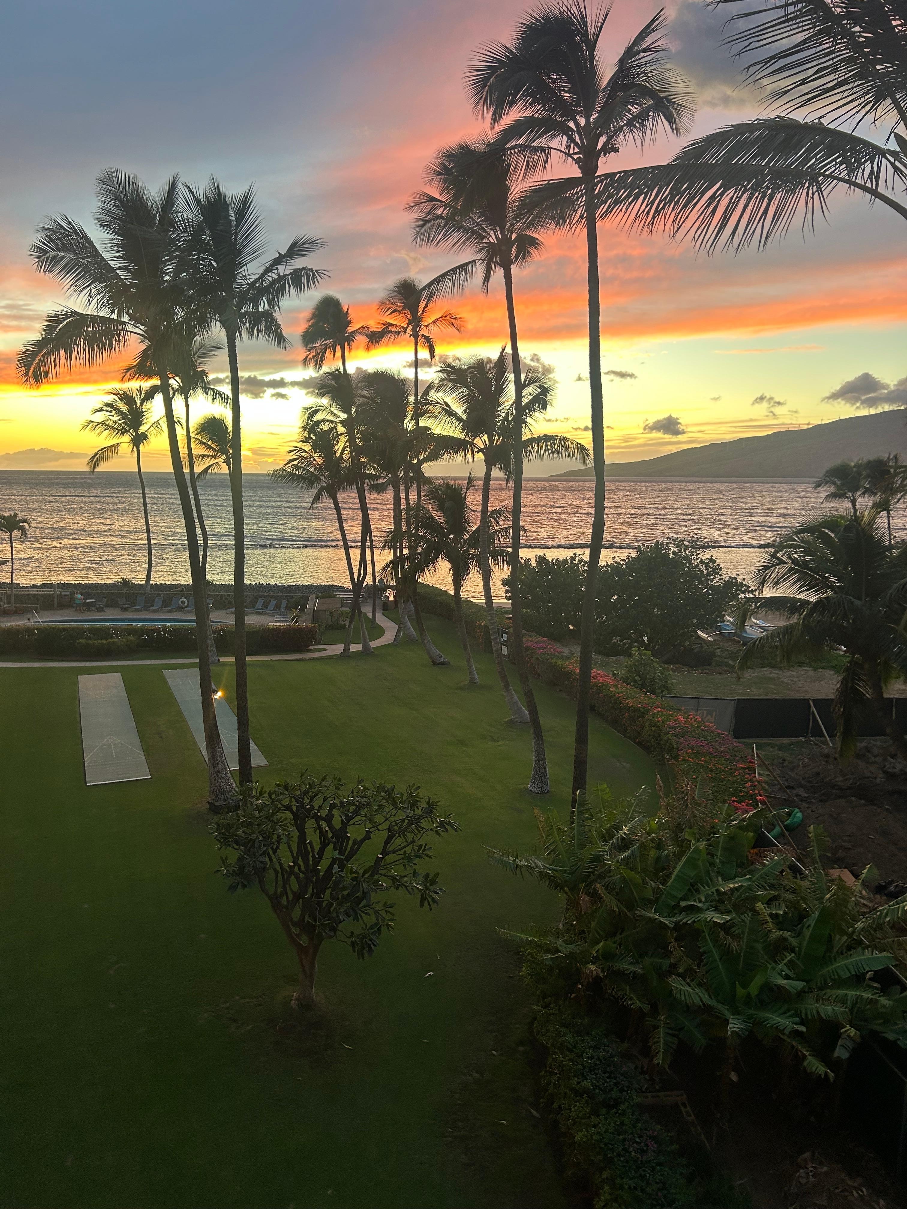 Sunset from the lanai. 