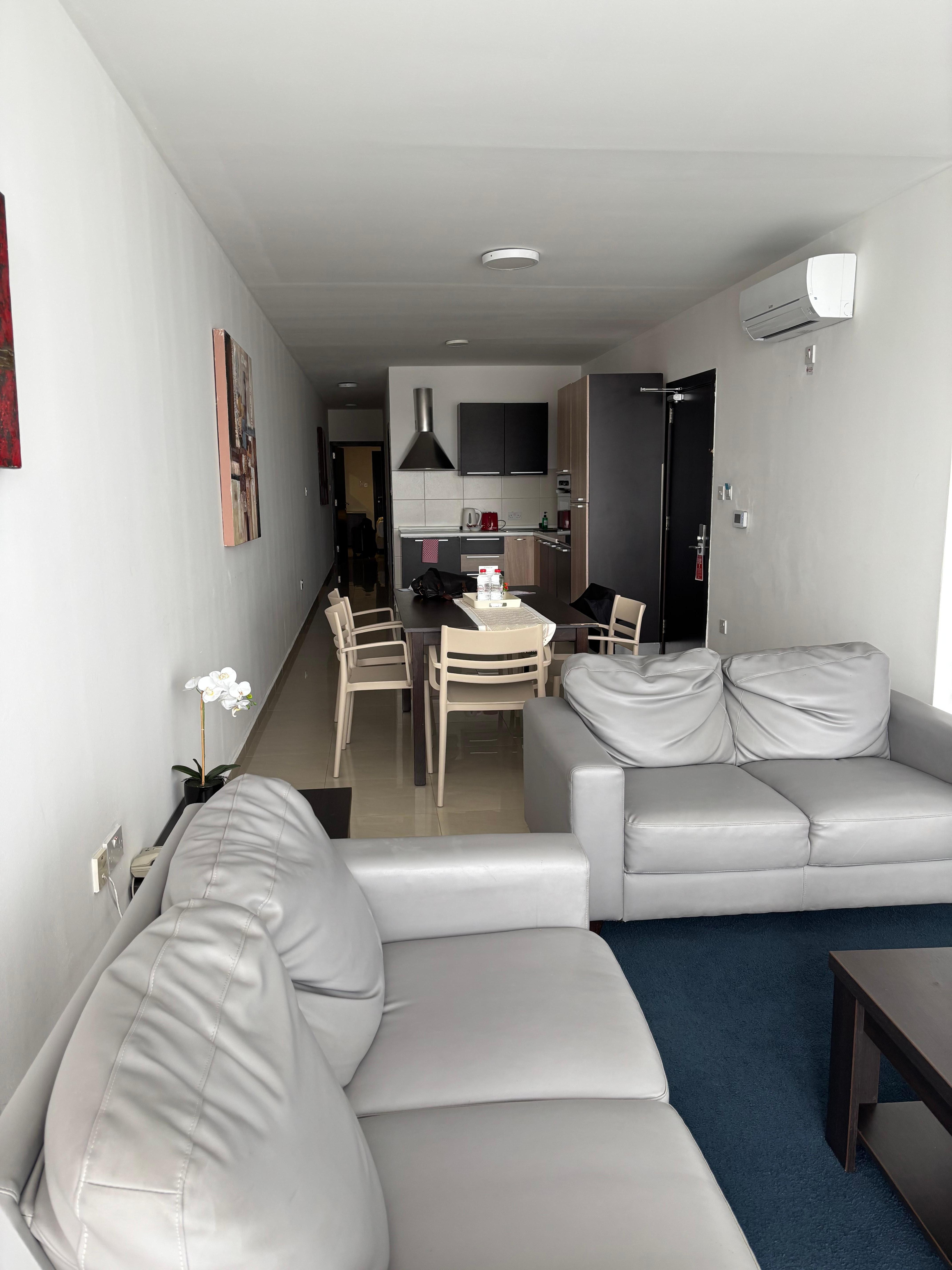 Living room, equipped kitchen. Dining room