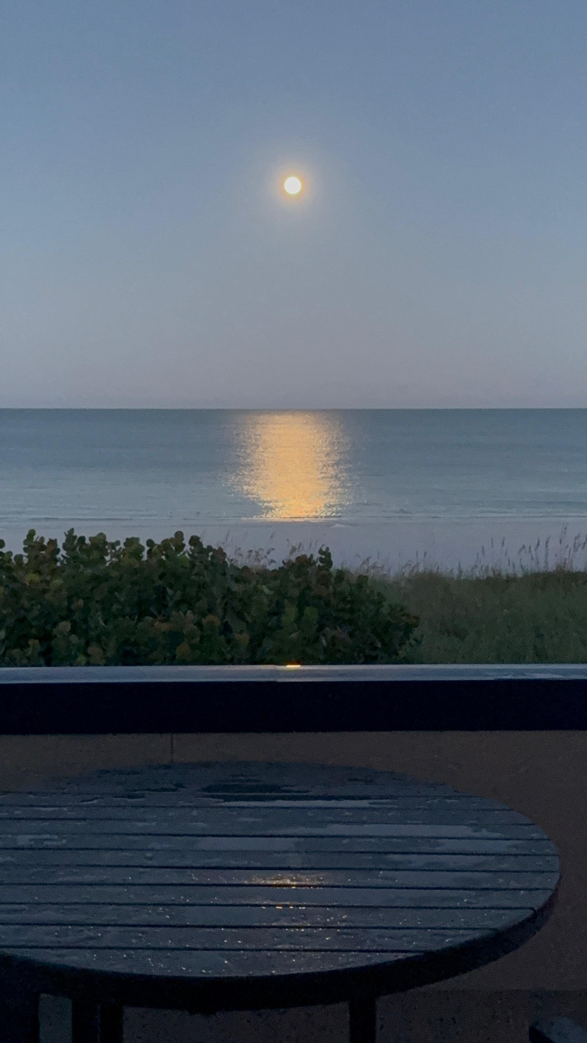 Supermoon early in the morning. 