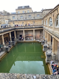 Roman Baths museum just a few blocks away
