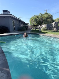 pool was perfect for the warm weather & good sized yard made this spot very pet friendly.