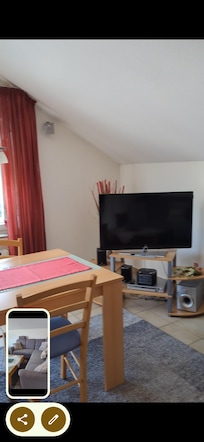 Auch der Fernseher war ein neueres Modell als auf den Bildern im Internet