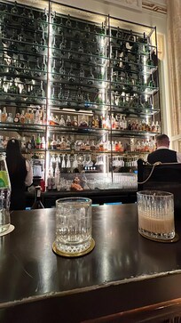 Amazing Bar