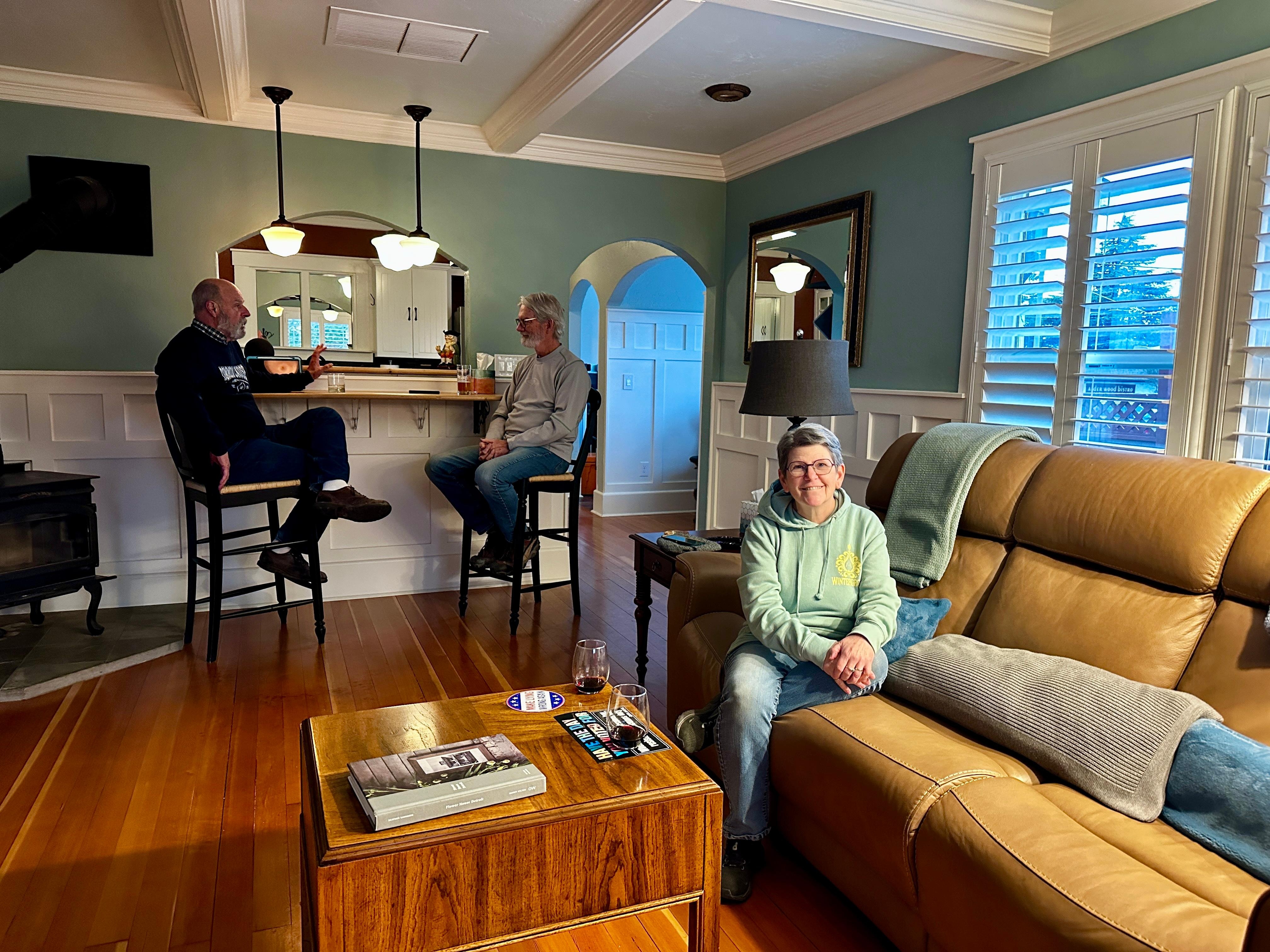 Chillin’ in the lining area 