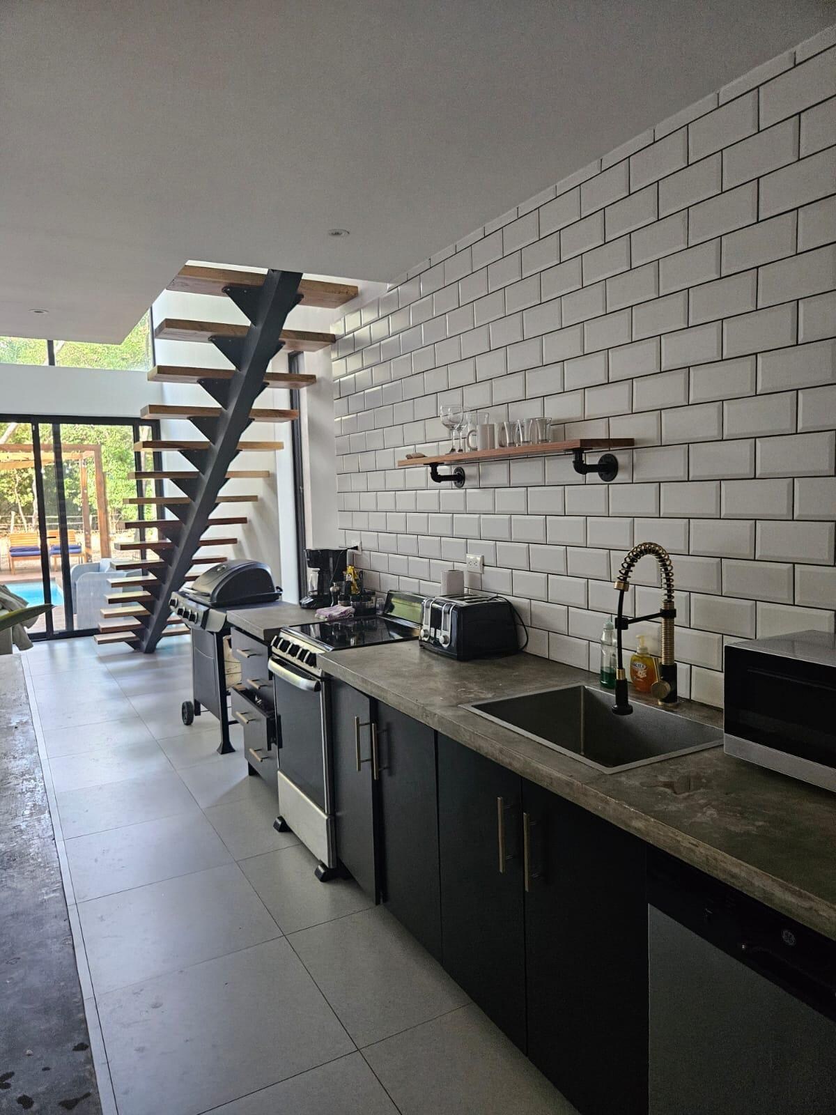 Kitchen and living room 